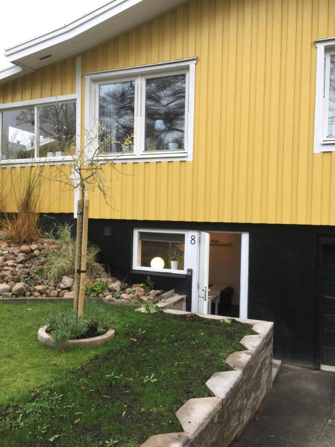Bo Centralt I Vaernamo Exterior foto